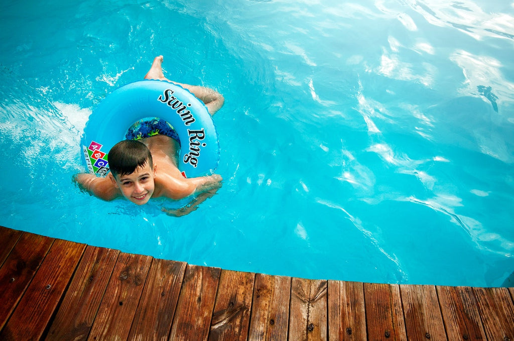 How to Clean Your Pool Liner